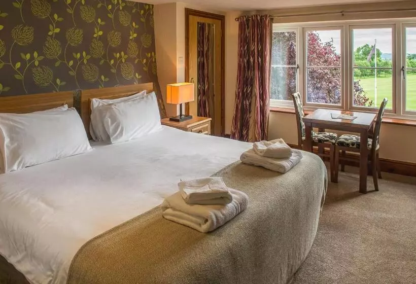 庭の見えるジュニアスイート, The Stratford Park Hotel & Golf Club