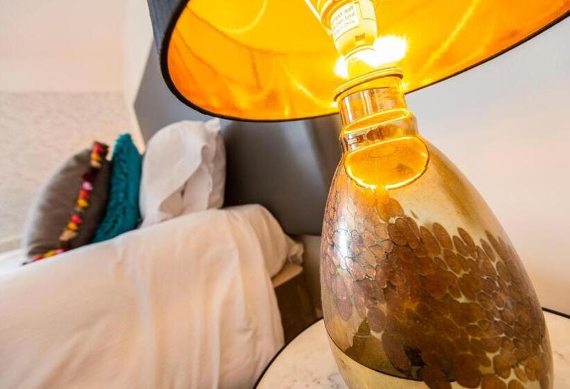 Полулюкс Вид на Сад, The Stratford Park Hotel & Golf Club