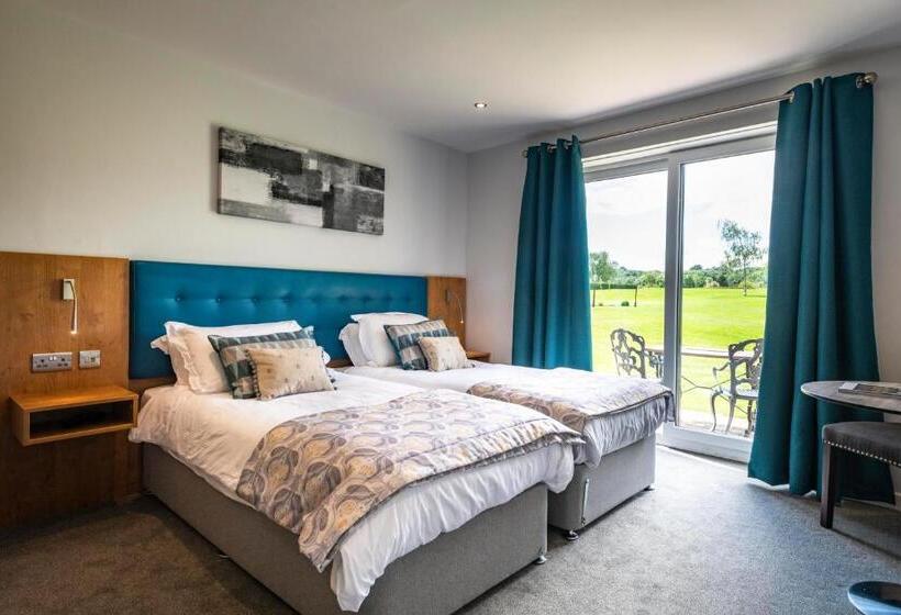 Номер Deluxe с Террасой, The Stratford Park Hotel & Golf Club