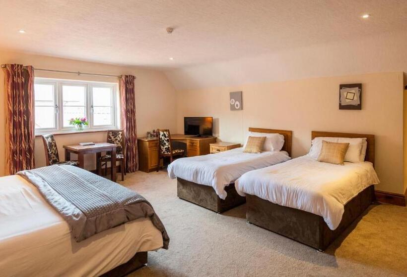 Семейный Номер, The Stratford Park Hotel & Golf Club