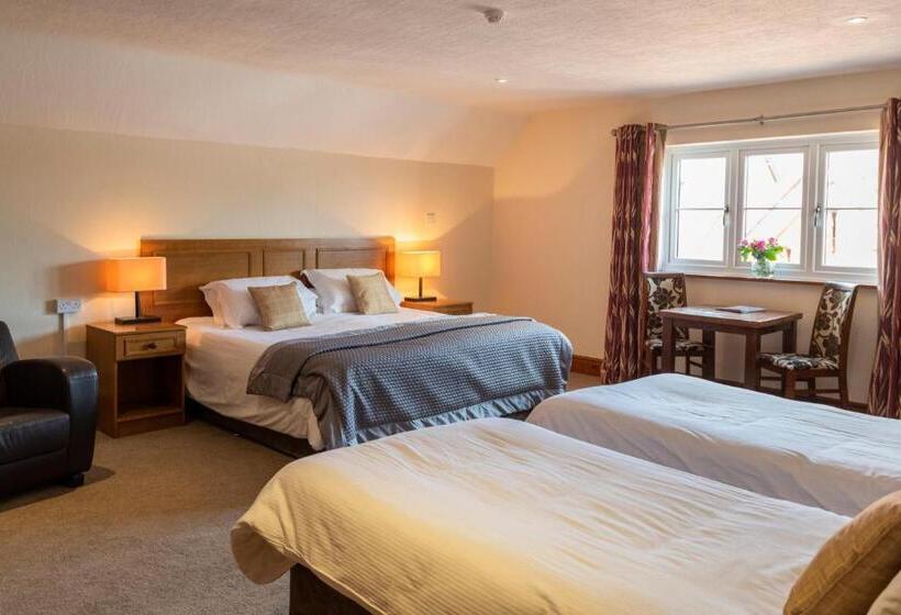 Семейный Номер, The Stratford Park Hotel & Golf Club