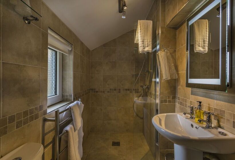 Номер Superior, The White Hart Royal, Moretoninmarsh, Cotswolds