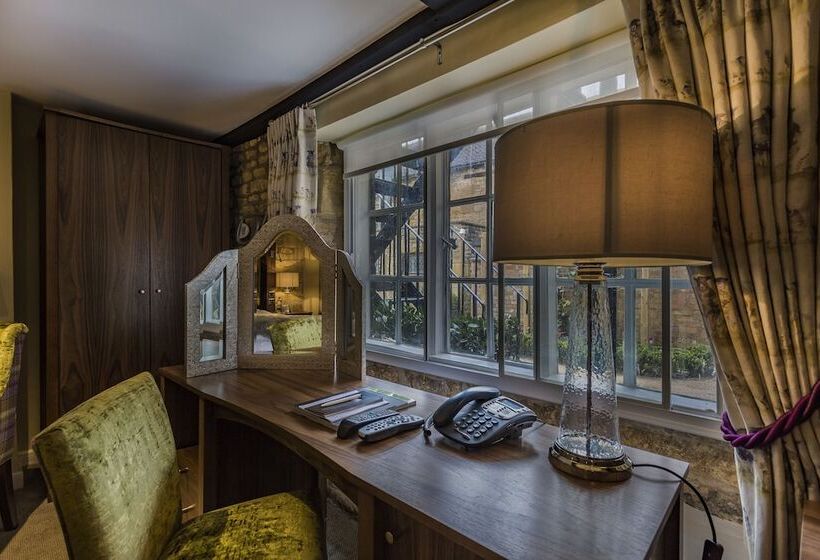 Номер Superior, The White Hart Royal, Moretoninmarsh, Cotswolds