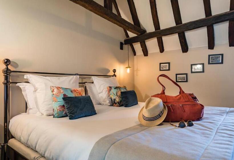 غرفة دور أخير, Le Général D Elbée Hotel & Spa   Teritoria