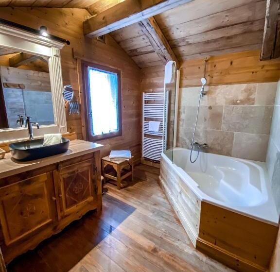 חדר משפחתי, Les Chalets De La Serraz