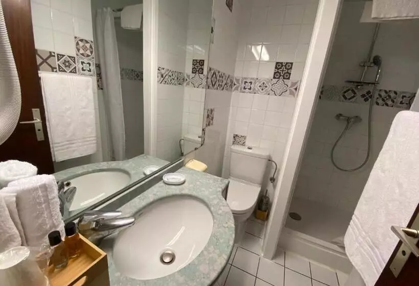 スタンダードルーム, Savoie Hotel Aux Portes De Genève