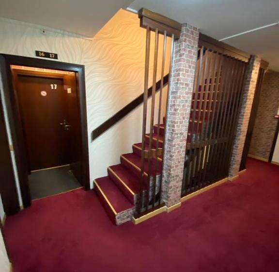 חדר סטנדרט לשלושה, Savoie Hotel Aux Portes De Genève