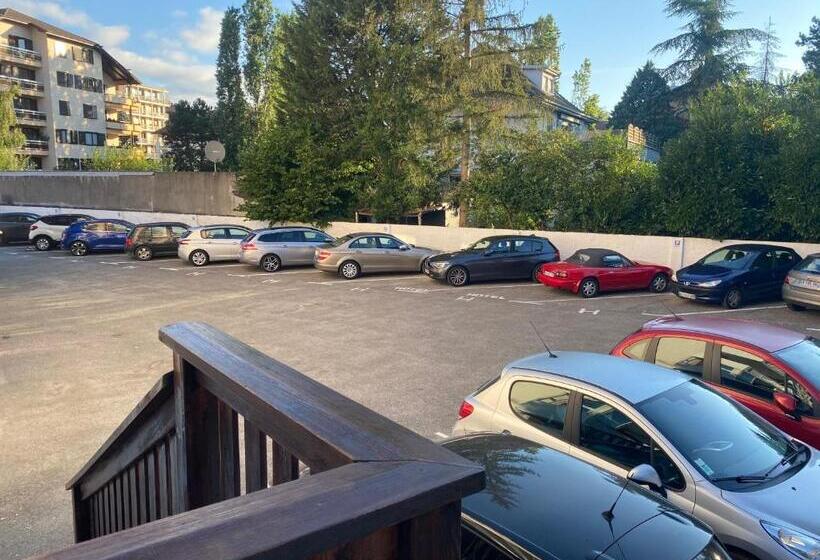 Номер Стандарт Трехместный, Savoie Hotel Aux Portes De Genève