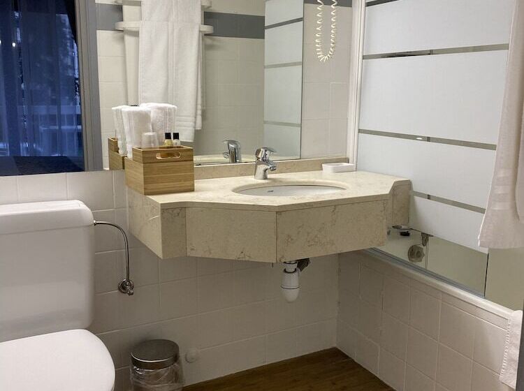 חדר סטנדרט, Savoie Hotel Aux Portes De Genève