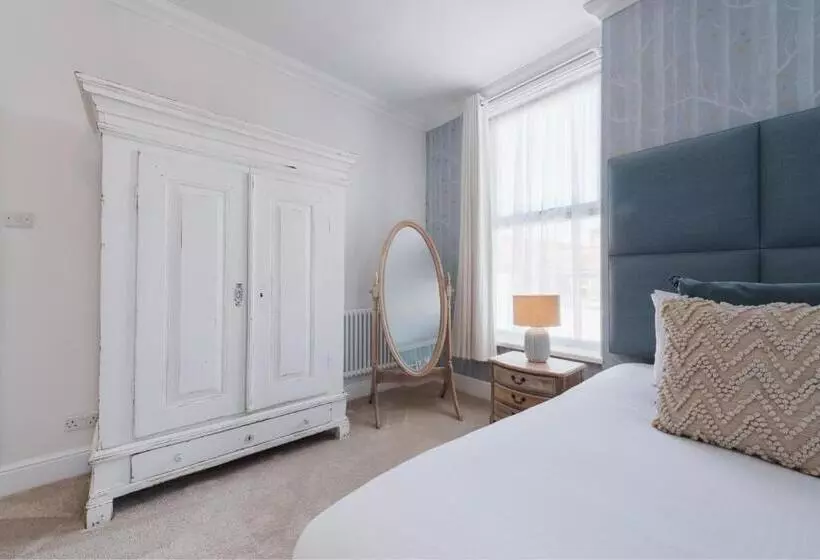スーペリアースイート, Somerset House Boutique Hotel And Restaurant