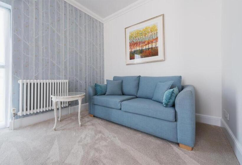 家庭间, Somerset House Boutique Hotel And Restaurant