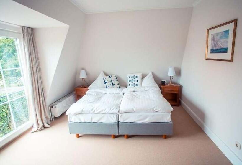 غرفة قياسية مطلّة علي البحر, Strandhotel Strande