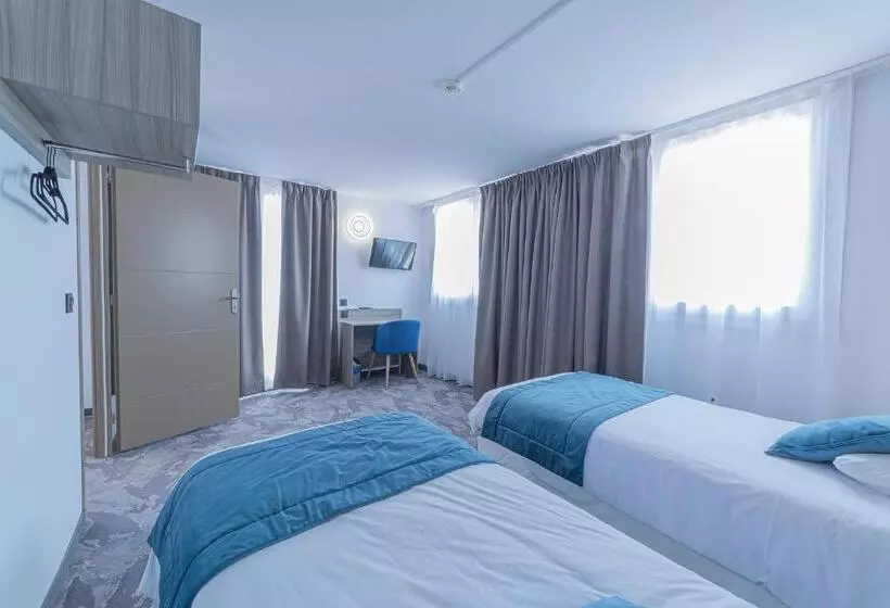 اتاق خانوادگی, The Originals City, Relax Otel & Spa, Le Barcarès
