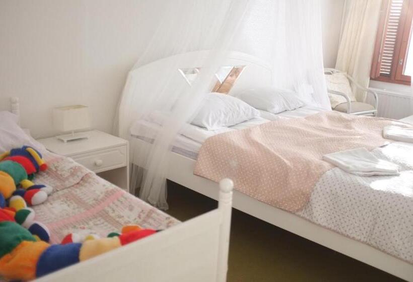 ファミリールーム, Villa Vanessa