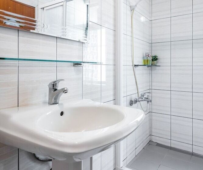 اتاق کلاسیک چهارنفره, H& Alishan Sunrise B&b