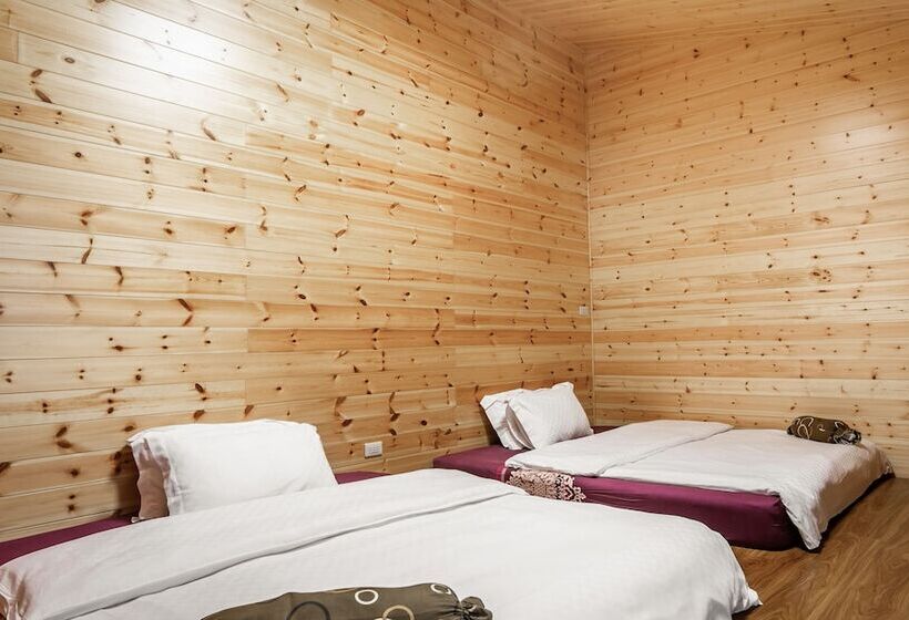 اتاق کلاسیک چهارنفره, H& Alishan Sunrise B&b