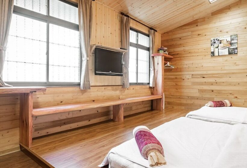 اتاق کلاسیک چهارنفره, H& Alishan Sunrise B&b