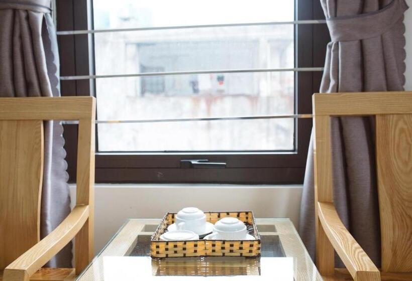 اتاق استاندارد با چشمانداز شهر, Khách Sạn Tân Trang