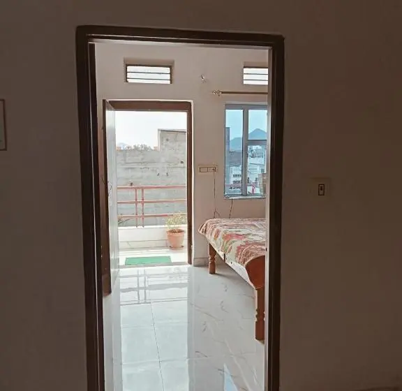 Chambre Standard avec Balcon, Cocoon Auberge