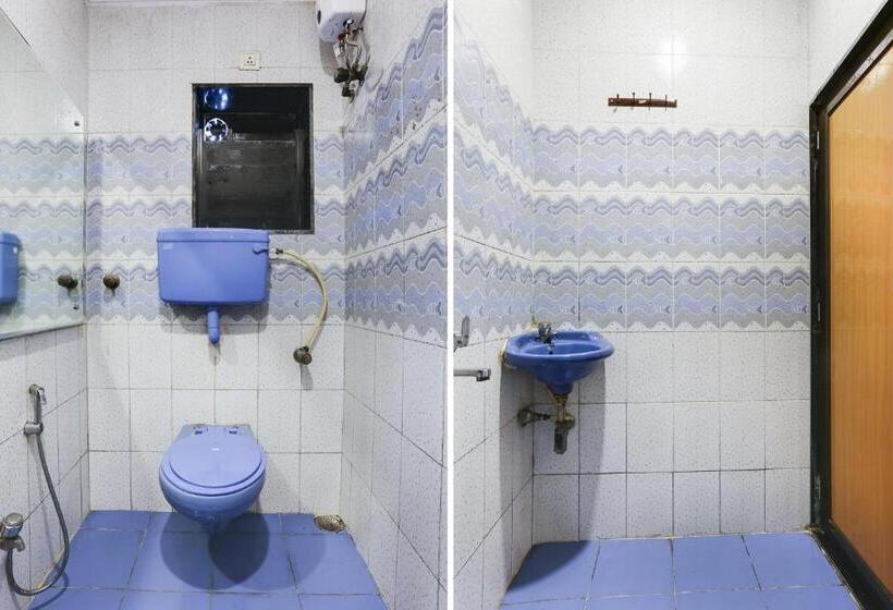 غرفة كلاسيكية ثلاثية, Collection O 61246 Hotel De Meridian Near Versova Beach