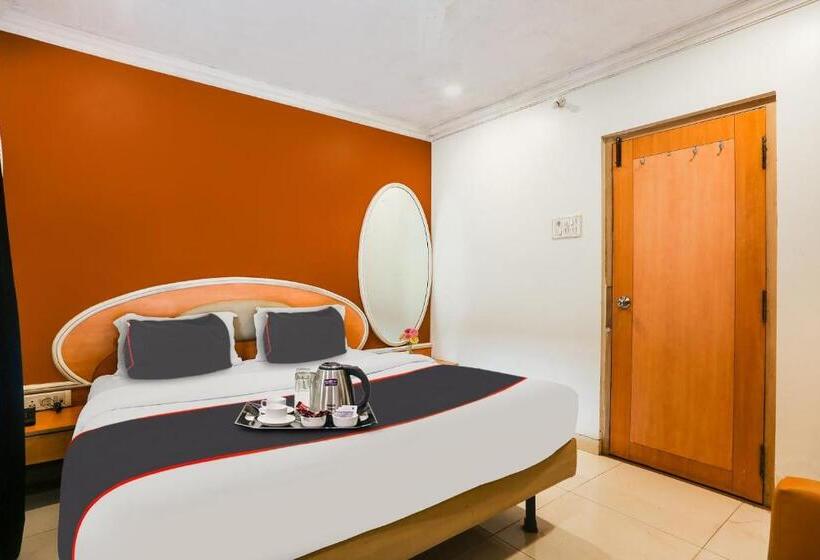 غرفة كلاسيكية ثلاثية, Collection O 61246 Hotel De Meridian Near Versova Beach