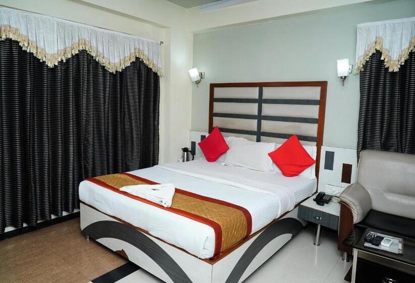 标准间, Marshall The