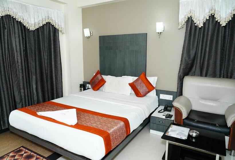 带大床的豪华间, Marshall The