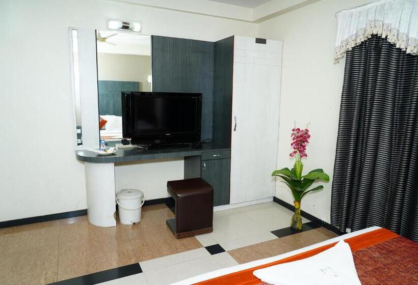 标准间, Marshall The