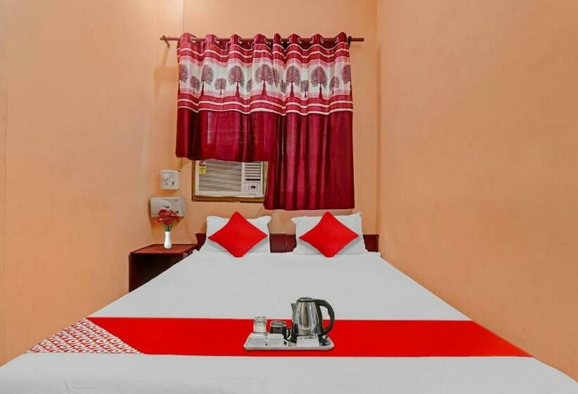 اتاق کلاسیک سه تخته, Flagship Hotel Narayani Palace