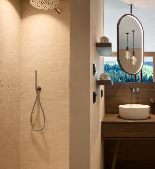 חדר דלוקס, Badia Hill