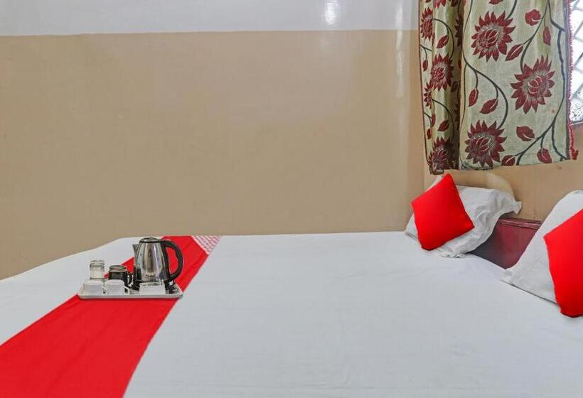 اتاق کلاسیک سه تخته, Flagship Hotel Narayani Palace