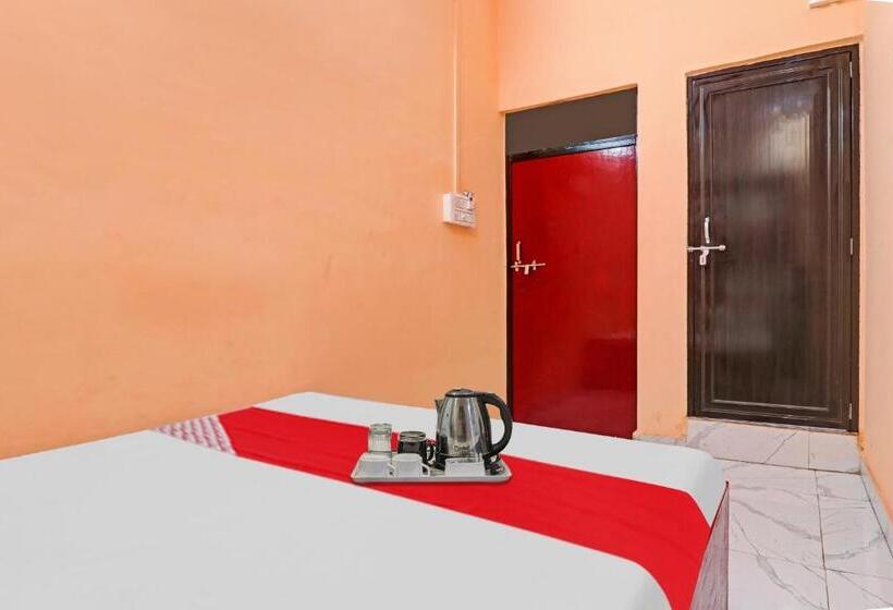 اتاق کلاسیک سه تخته, Flagship Hotel Narayani Palace