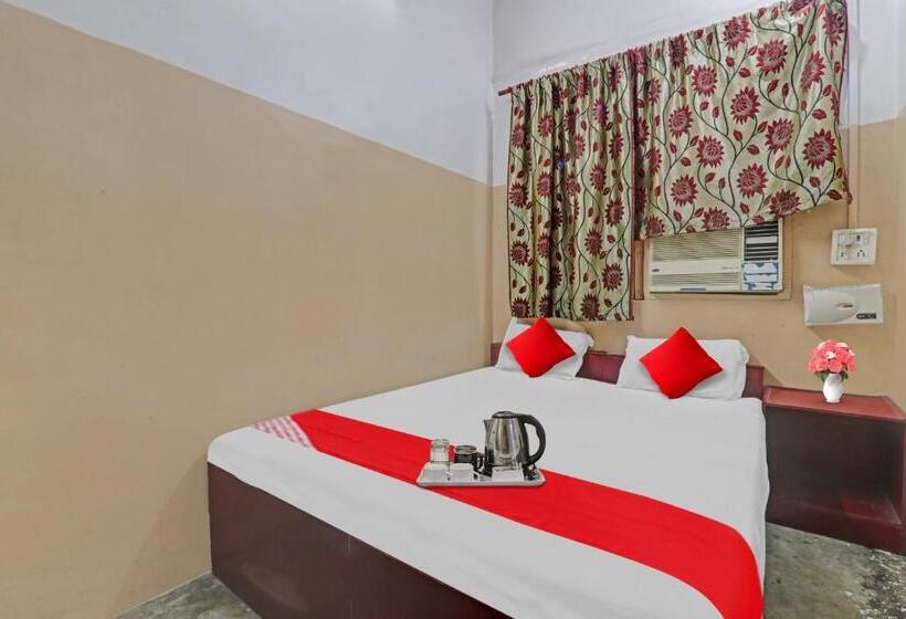 اتاق کلاسیک سه تخته, Flagship Hotel Narayani Palace