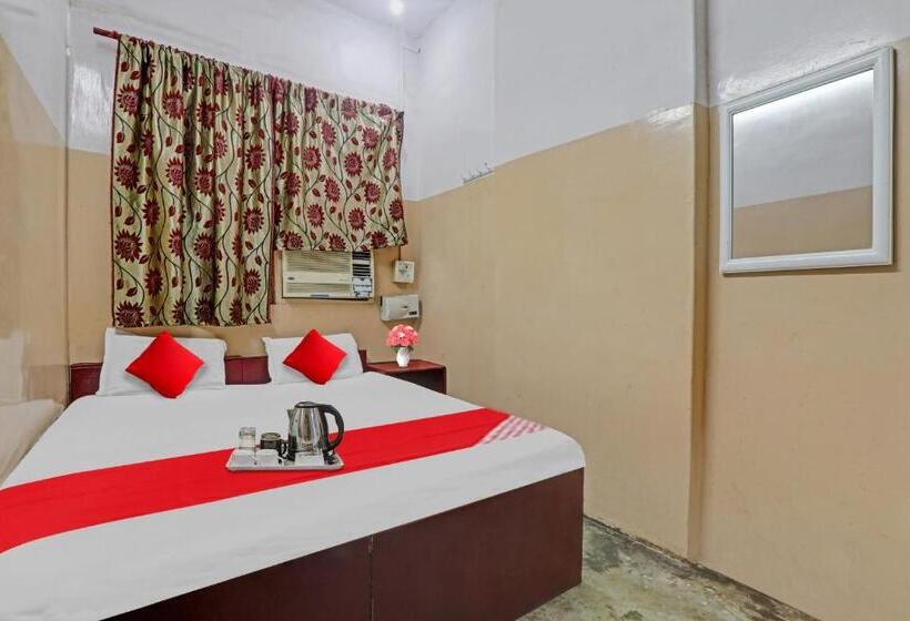 اتاق کلاسیک سه تخته, Flagship Hotel Narayani Palace