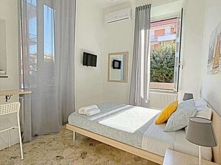 スタンダードルーム, Pit Stop Ciampino Station