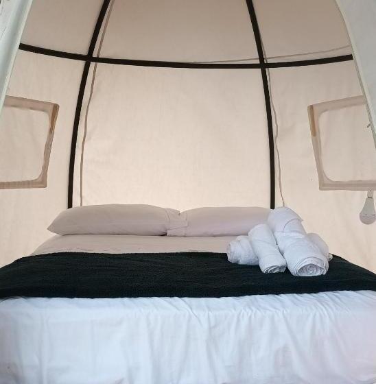 Standard Tent, Cariguá