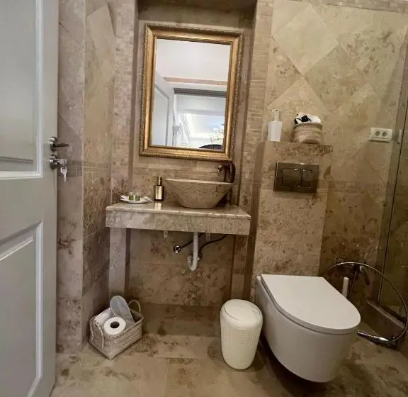 آپارتمان لوکس 1 خوابه, Ami Residence Bucharest Airport,therme&free Parking Otopeni