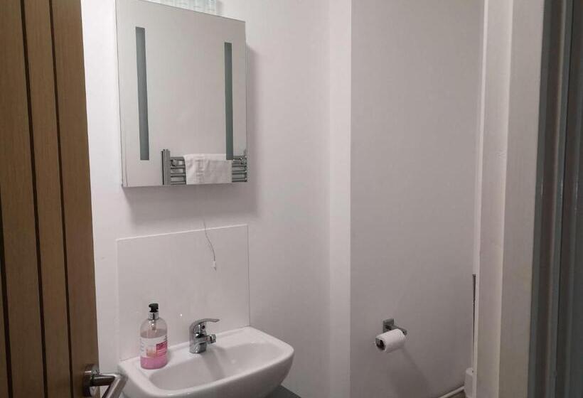 经济四人房间, North Cambridge Guesthouse By Payman Club