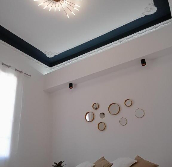 小型套房带阳台, Home Sicily