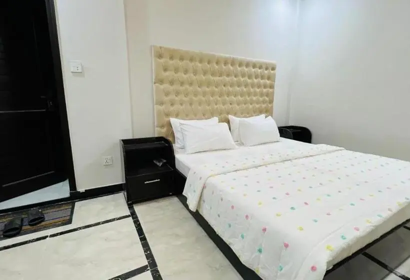 اتاق استاندارد, 11