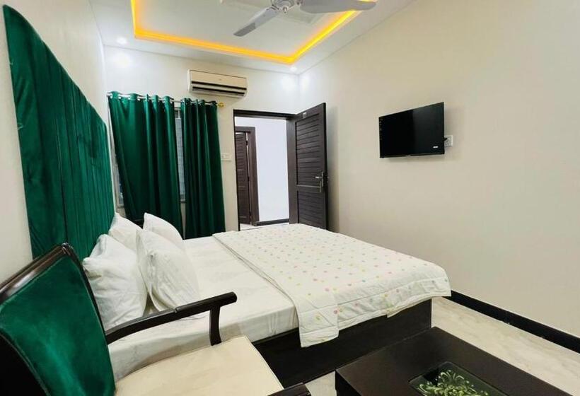 اتاق استاندارد, 11