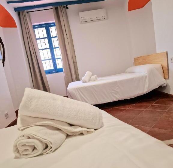 اتاق سوپریور چهار تخته, Arc House Mezquita - Adults Only