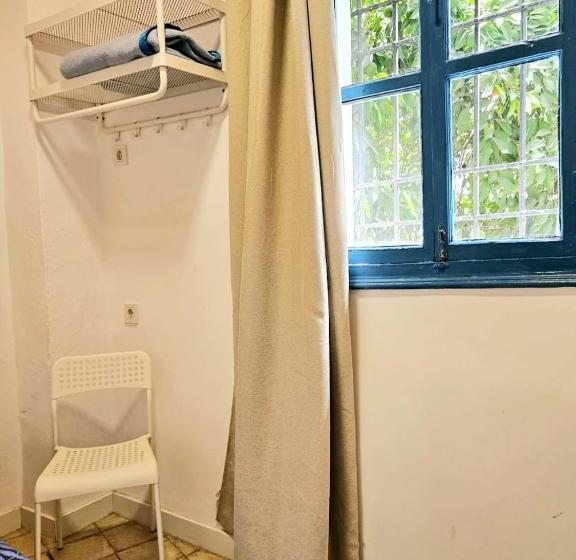 اتاق استاندارد یک تخته با سرویس بهداشتی مشترک, Arc House Mezquita - Adults Only