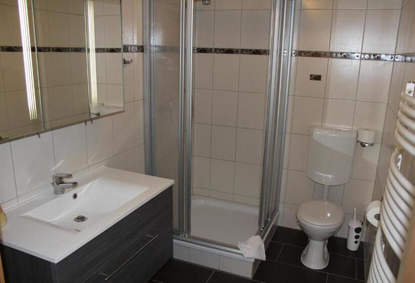 스탠다드 룸, Am Park