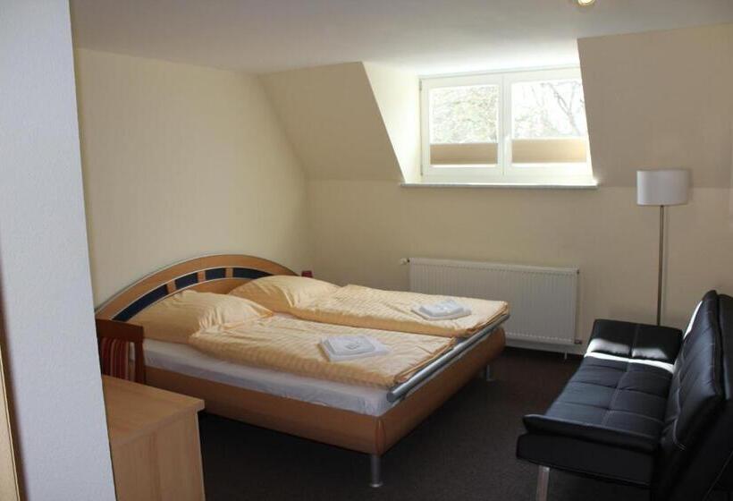 스탠다드 룸, Am Park