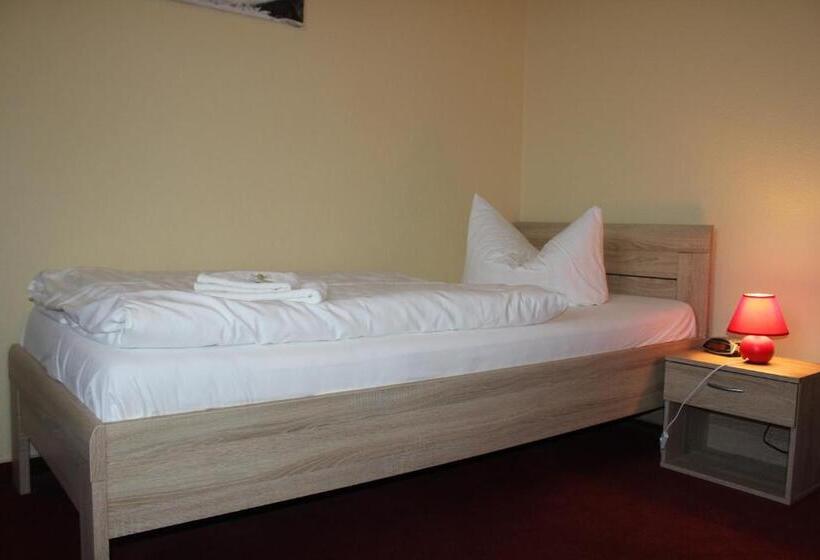 스탠다드 싱글 룸, Am Park