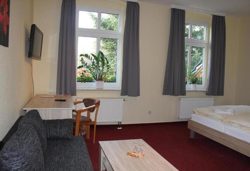 스탠다드 룸, Am Park