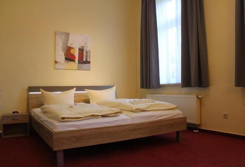 스탠다드 룸, Am Park