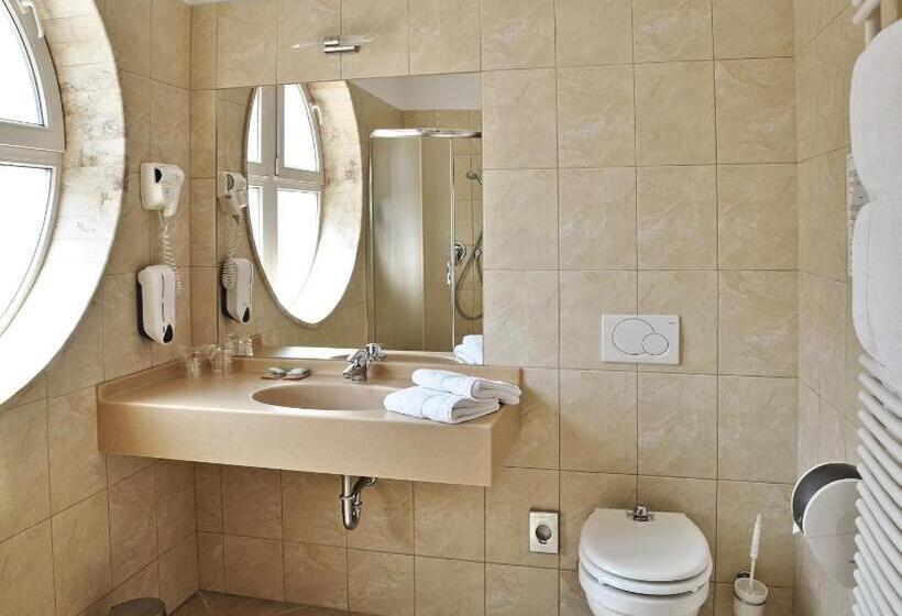 スタンダードルーム, Central