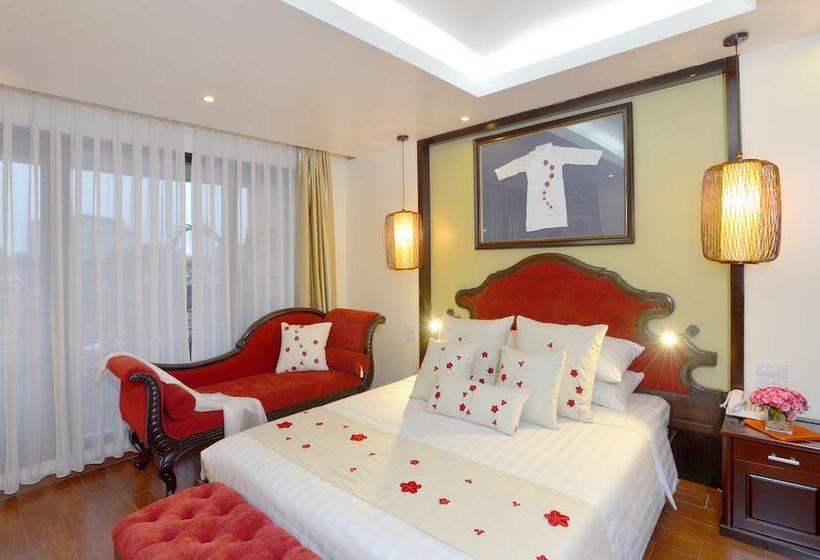 Suite with Terrace, Finnegans